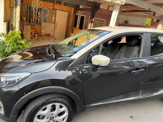 RENAULT CAPTUR 2.0 16V HI-FLEX INTENSE AUTOMÁTICO RENAULT CAPTUR 2.0 16V HI-FLEX INTENSE AUTOMÁTICO